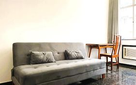 Apartamento Com Localizacao Perfeita Em Copacabana
